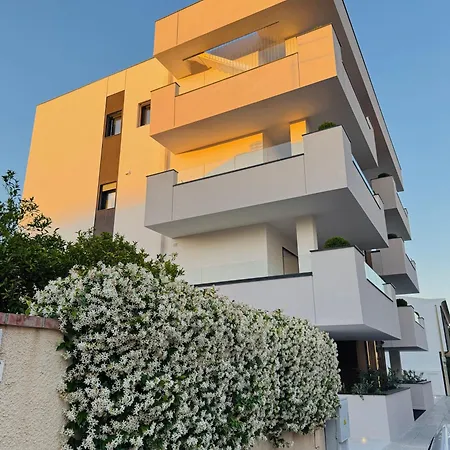 Luxury Newly Build 1br Azulis#5 - Lift - Terrace - Free Parking *