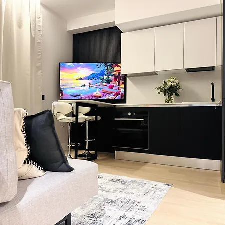 Luxury Newly Build 1br Azulis#5 - Lift - Terrace - Free Parking Apartment
