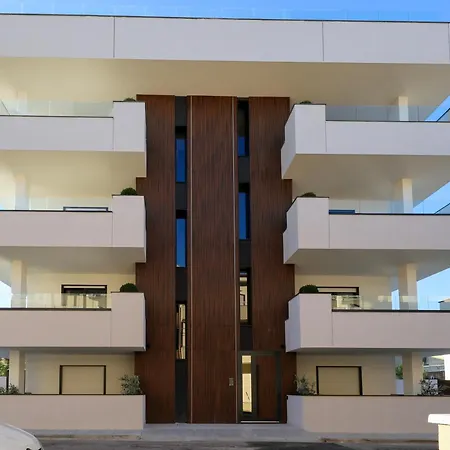 Luxury Newly Build 1br Azulis#5 - Lift - Terrace - Free Parking